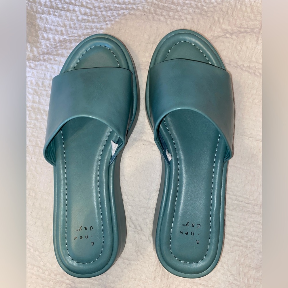 A New Day Carlita Wedge platform sandals size 7 - Picture 5 of 5